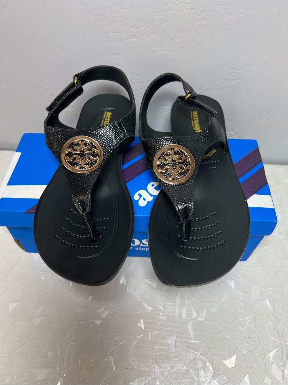 Women's black Aerosoft sandals